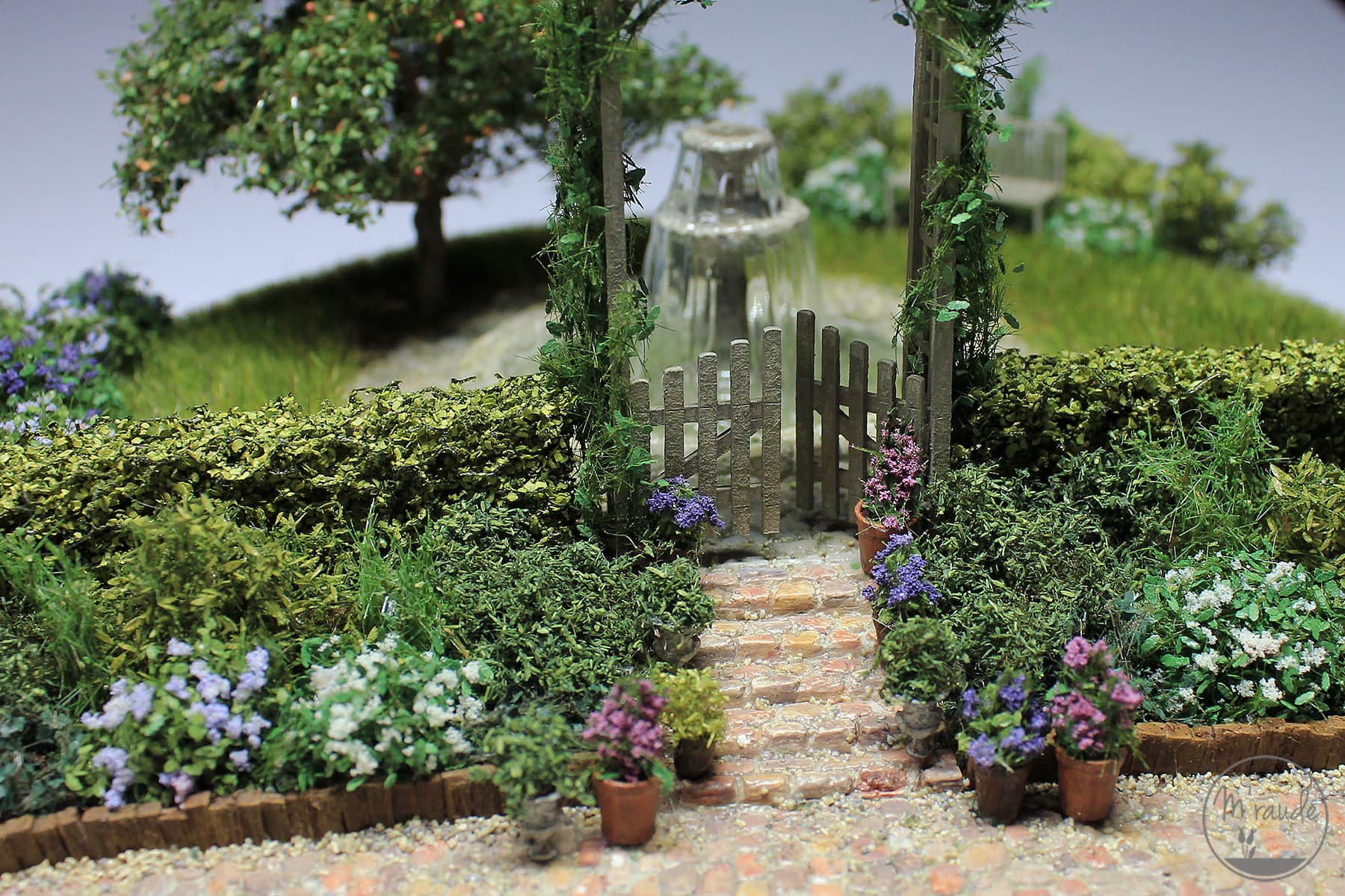Le jardin anglais et sa fontaine détails 4