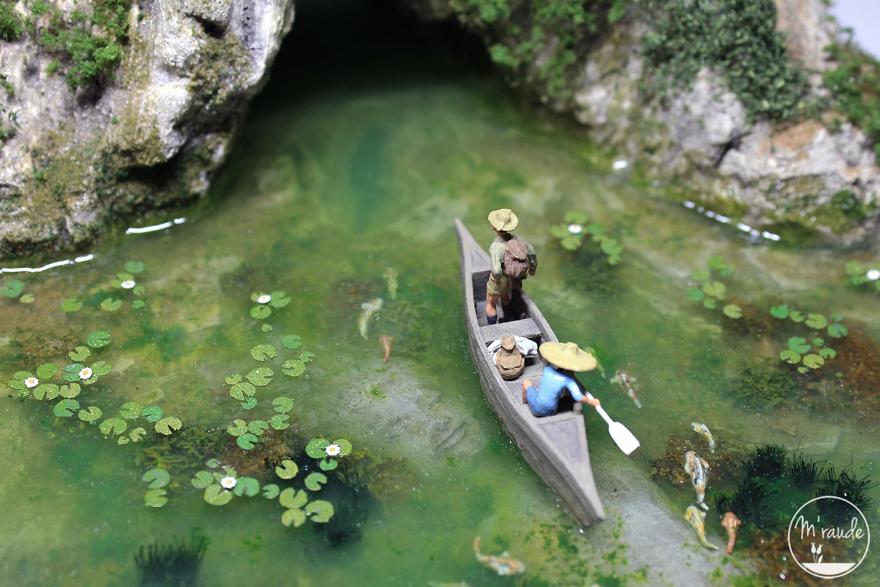 Vestiges oubliés le long d'un fleuve oriental détails 4