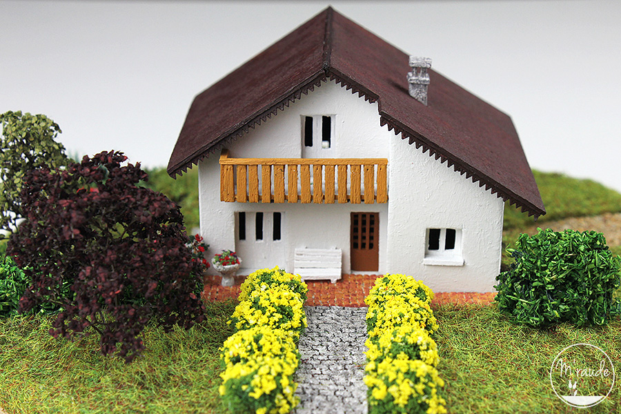 Détail 1 - Reproduction d'une maison dans le Doubs
