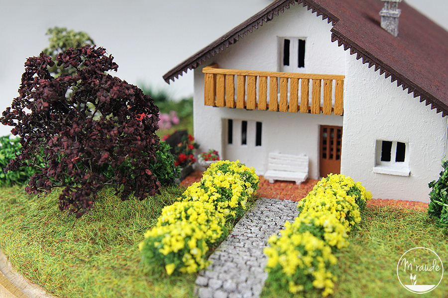 Détail 2 - Reproduction d'une maison dans le Doubs